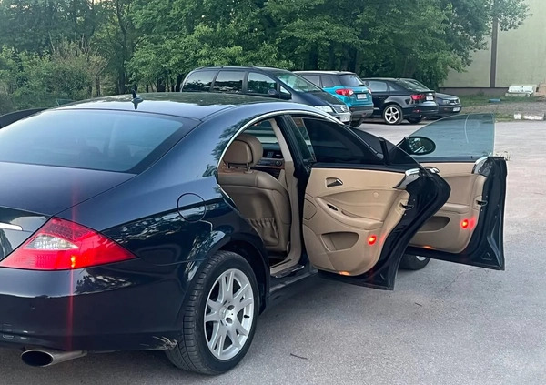 Mercedes-Benz CLS cena 25500 przebieg: 250684, rok produkcji 2006 z Warszawa małe 379